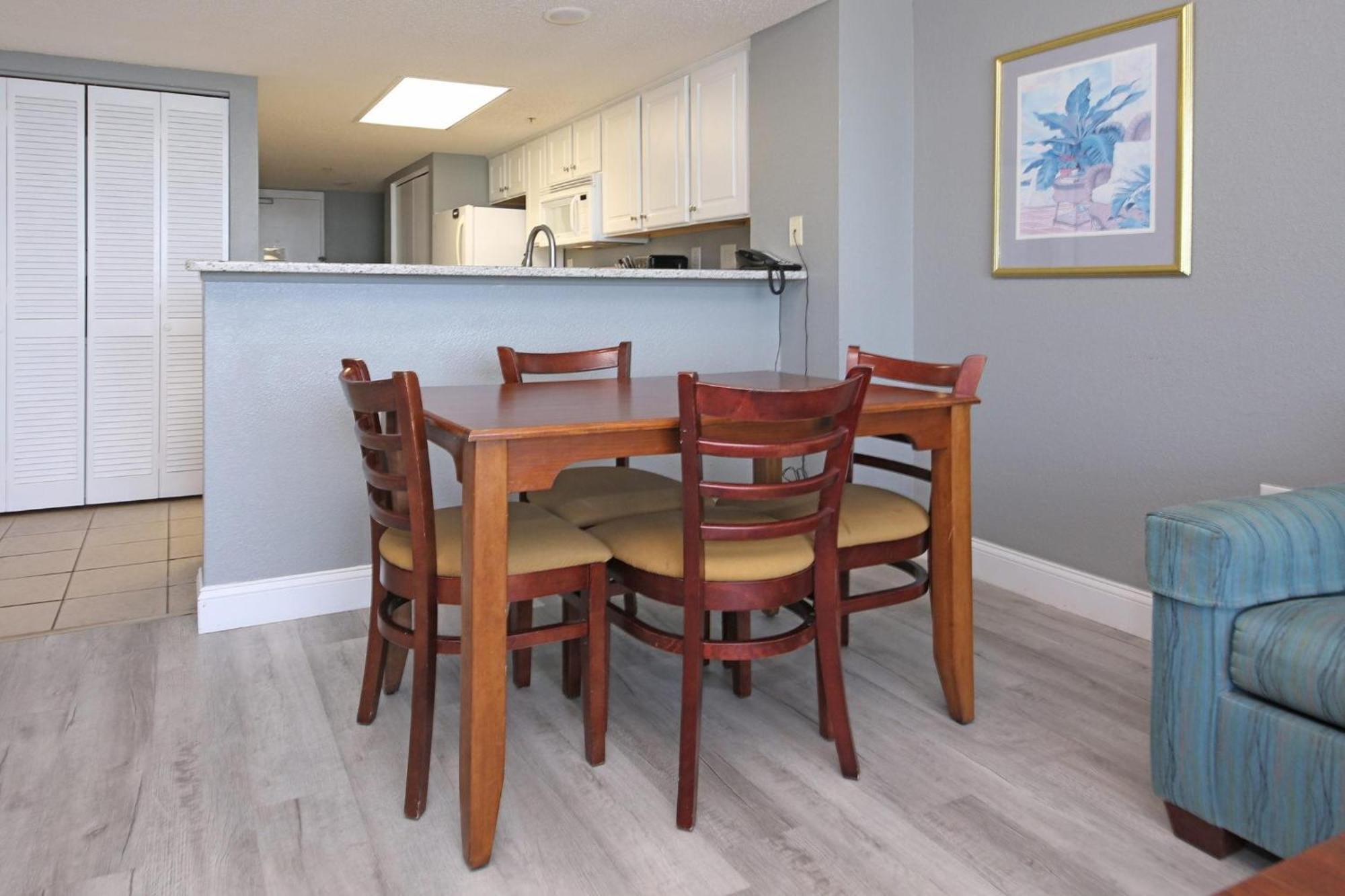 Вилла 1604 N Ocean Blvd, 0906 - Ocean Front Sleeps 8 Миртл-Бич Экстерьер фото